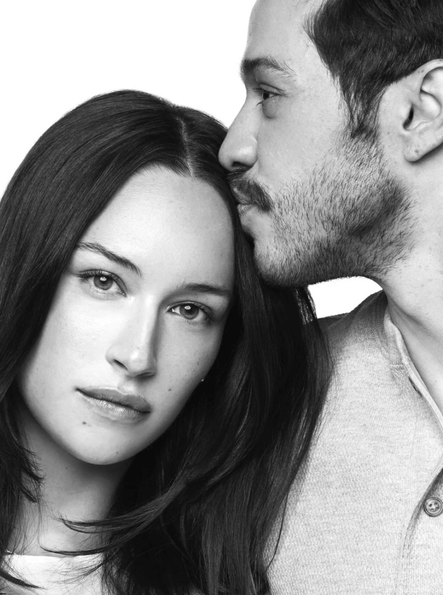 Bumble x Pete Davidson & Elsie Hewitt