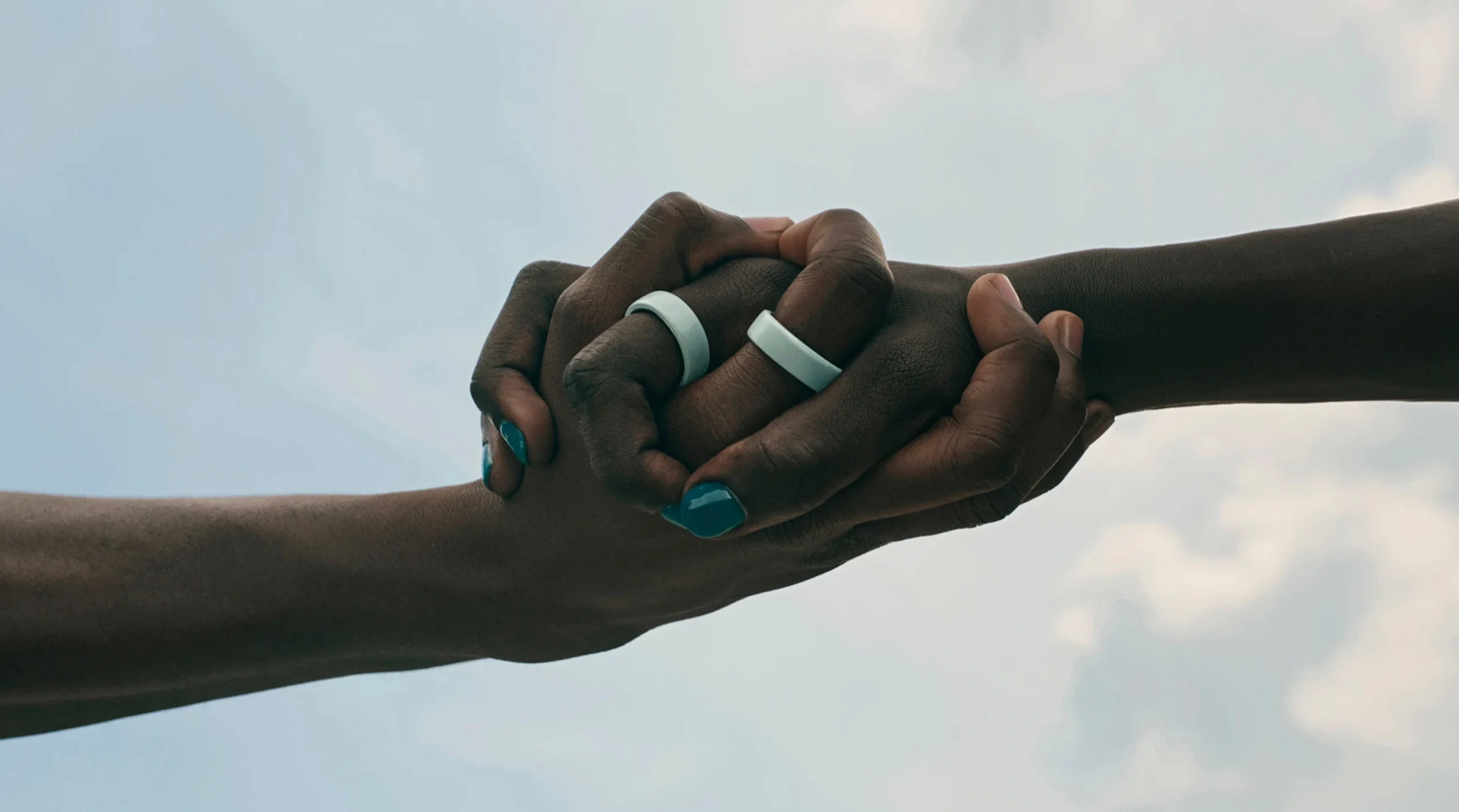 Oura Ring Marketing Strategy: How Wellness, Individuality, and Health Data Became Trendy Oura Ring Marketing Strategy: How Wellness, Individuality, and Health Data Became Trendy