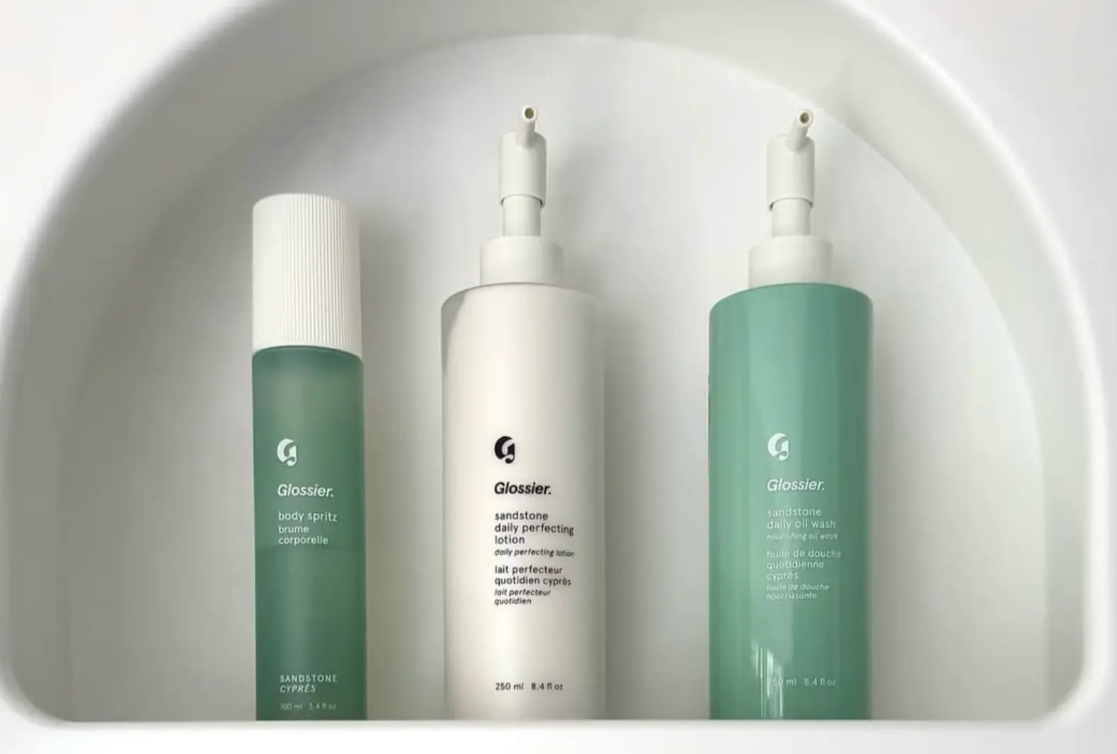 How Glossier Became A $1.8 Billion Beauty Empire Using These Marketing Strategies