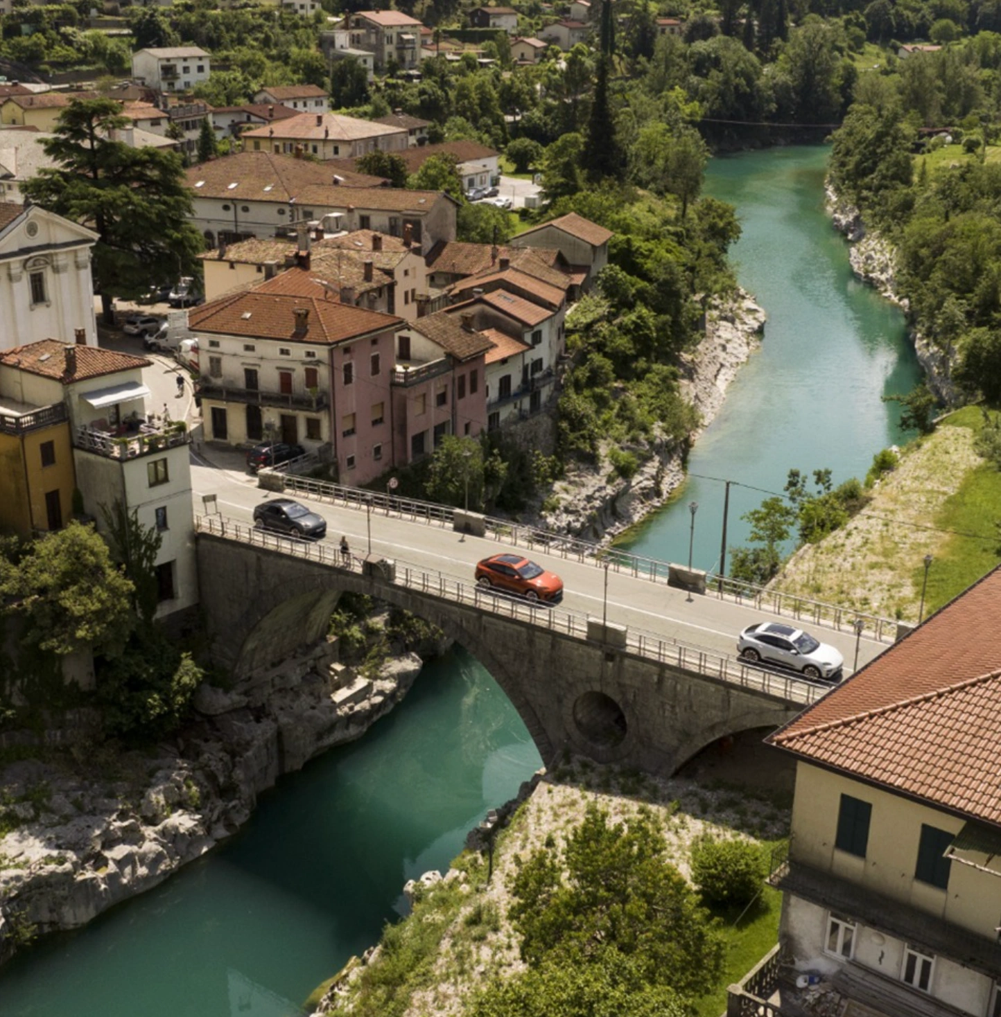 Porsche cars in Tuscany