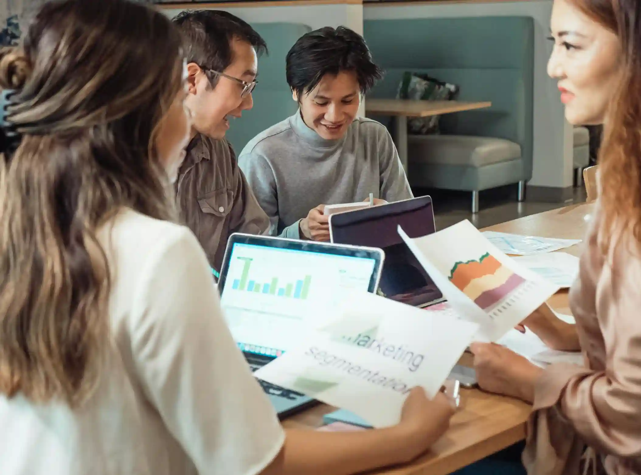 marketers working together