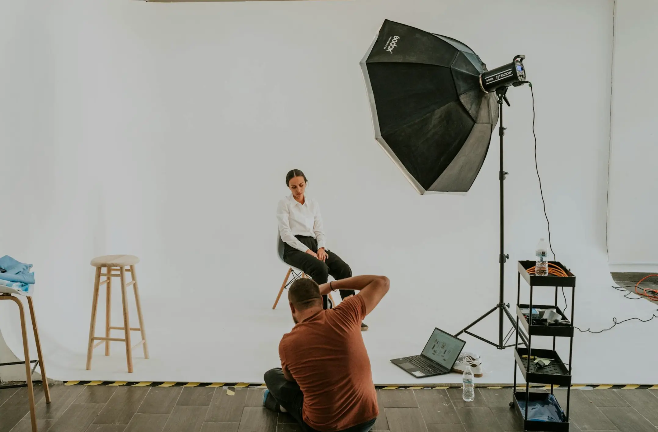 What Top 1% Podcasters Do Differently: A Marketing Deep Dive