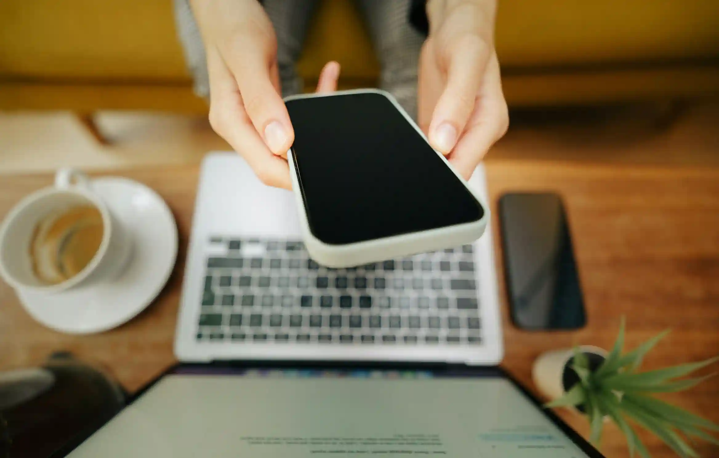 Dark Mode Website Design: Contrast Rules, Imagery Tips, and Brand Color Adaptation