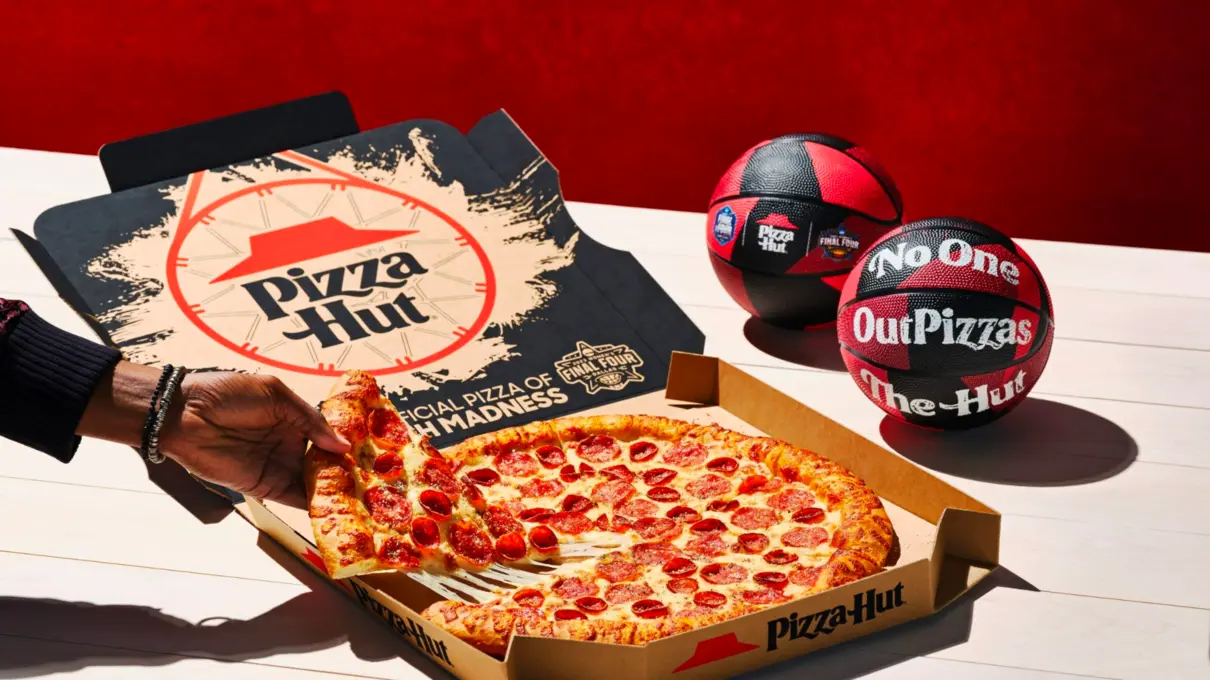 Pizza Hut – “Mini Basketballs”