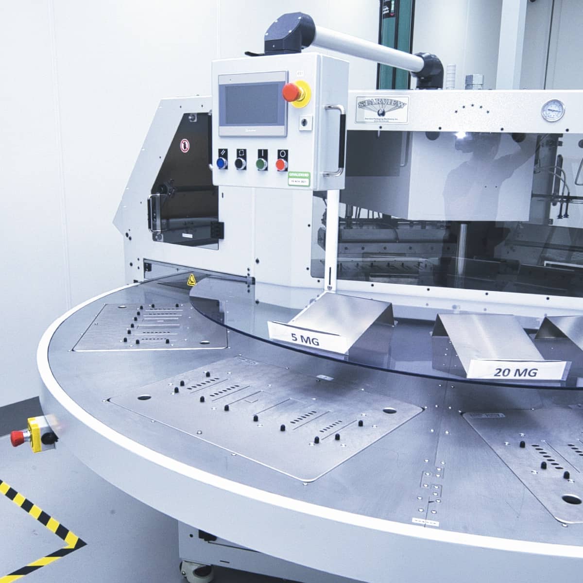 Rotary packaging machine