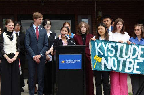 Kentucky Student Voice team students Luisa Sanchez standing in front of Franklin county courthouse after rose hearing