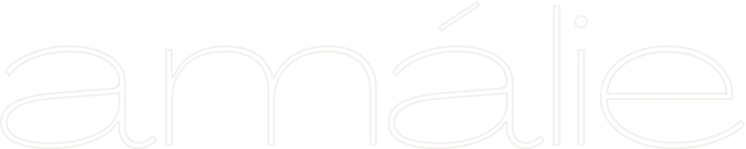 Logo text reading 'amalie' in a thin, elegant font with an acute accent on the letter 'a'.
