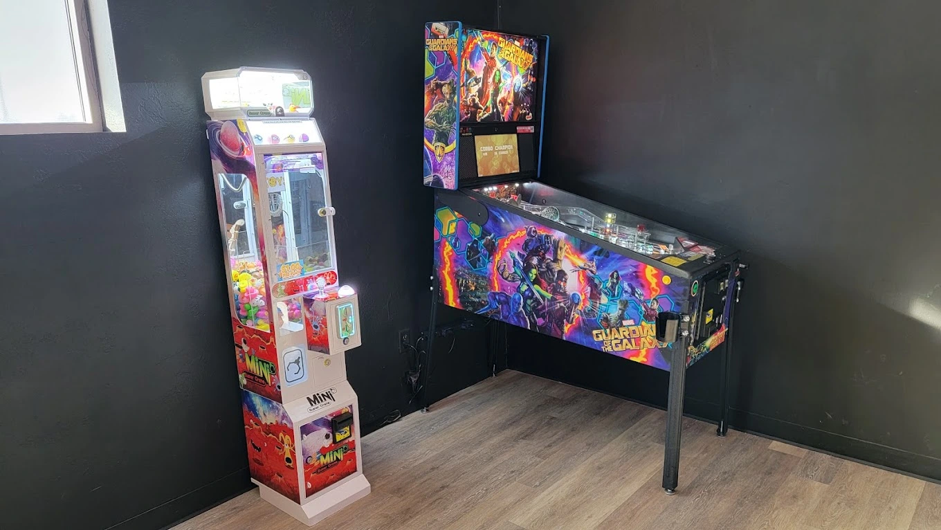 Glow In The Park Indoor Mini Golf