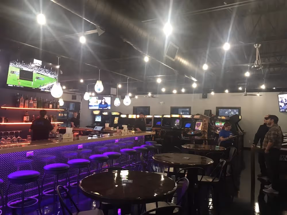Remi’s Arcade & Bistro
