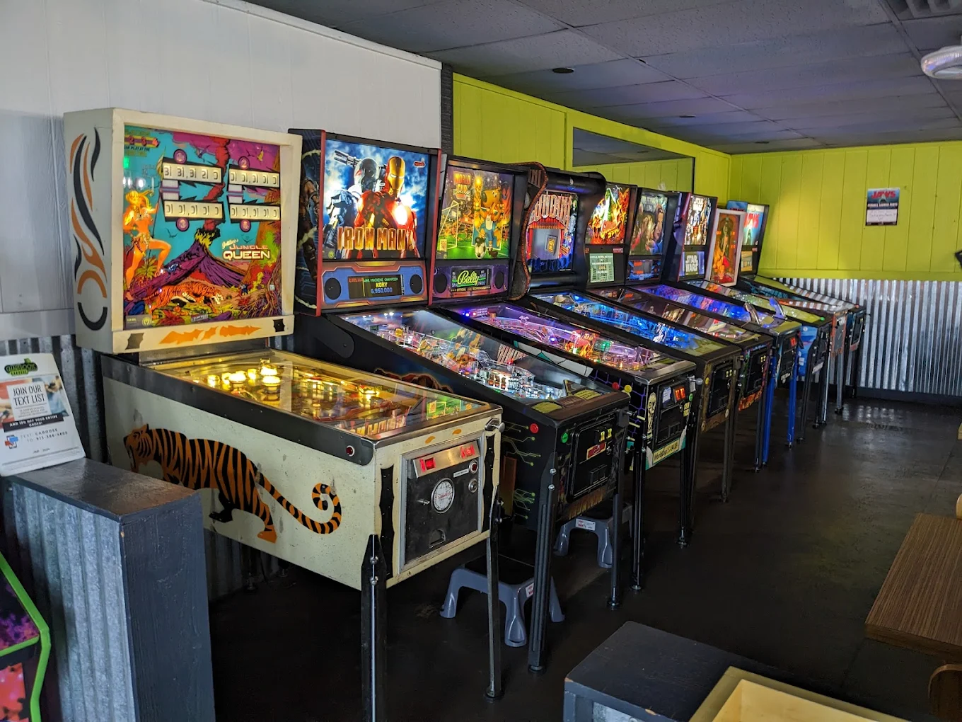 Chartroose Caboose (Lenexa)