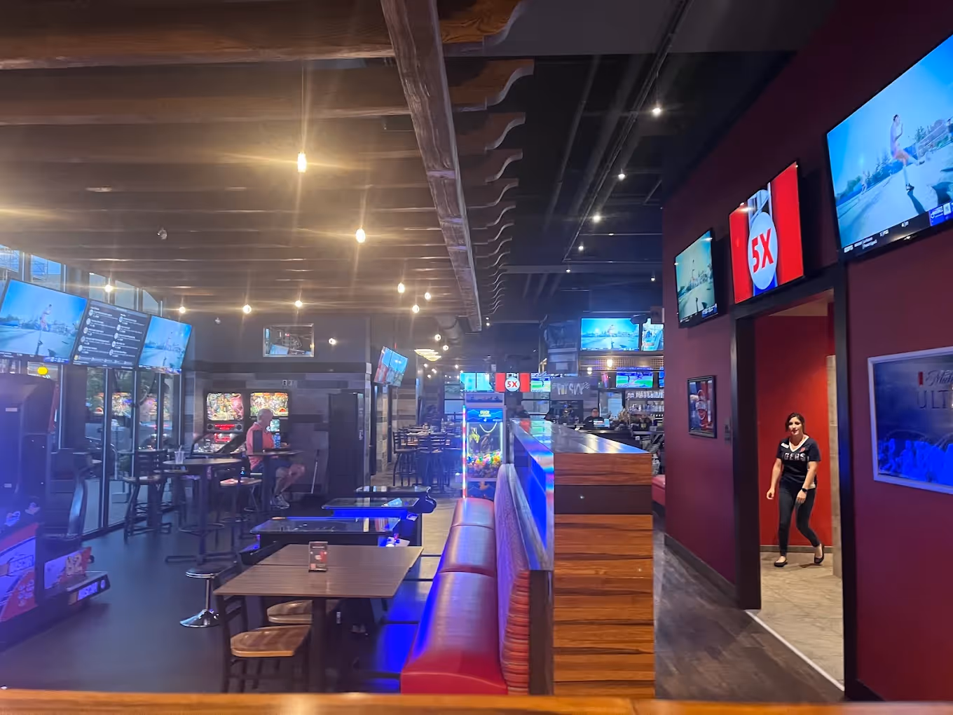 Big E's Sports Grill