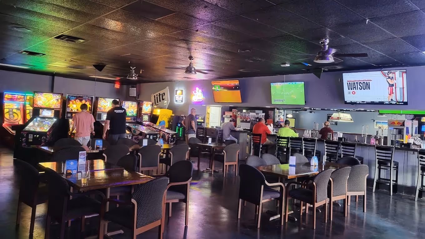 Sting Rays Bar And Grill