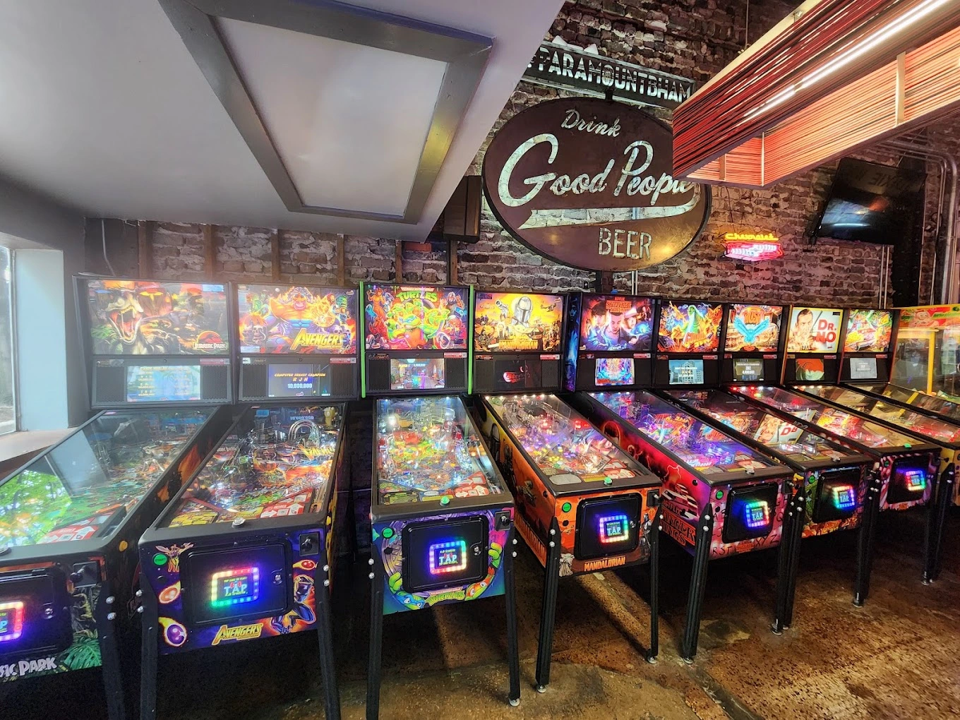 Paramount Bar and Grill