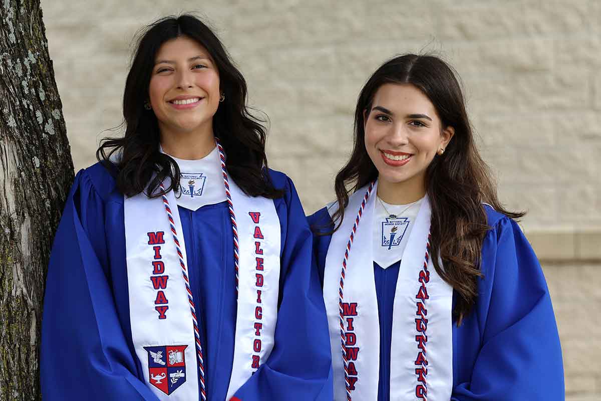 Valedictorian Zoe Betancis & Salutatorian Stella Raimondo
