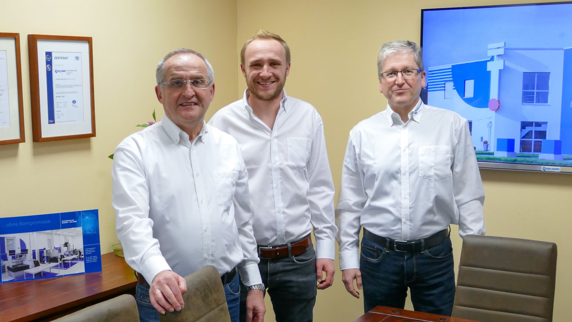 Fabian Kerscher und das Team von Q-Tech Roding beim Generationswechsel 2019