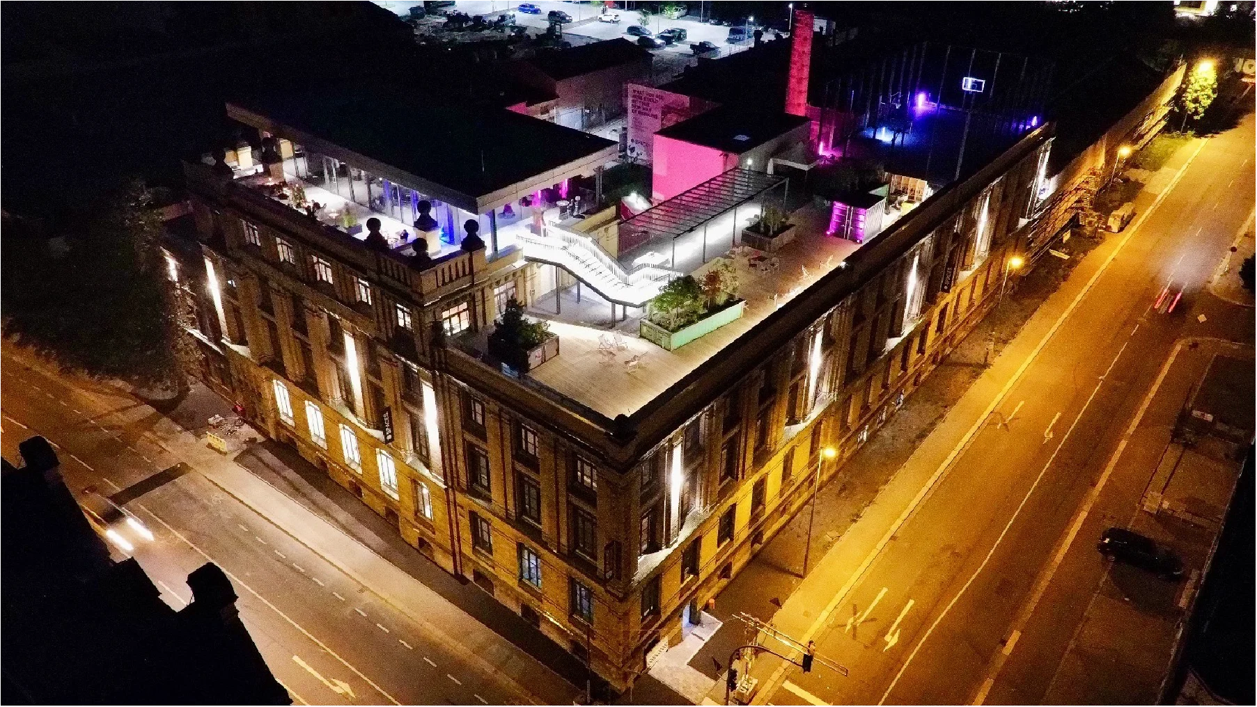 Die Fabrik Chemnitz exterior at night