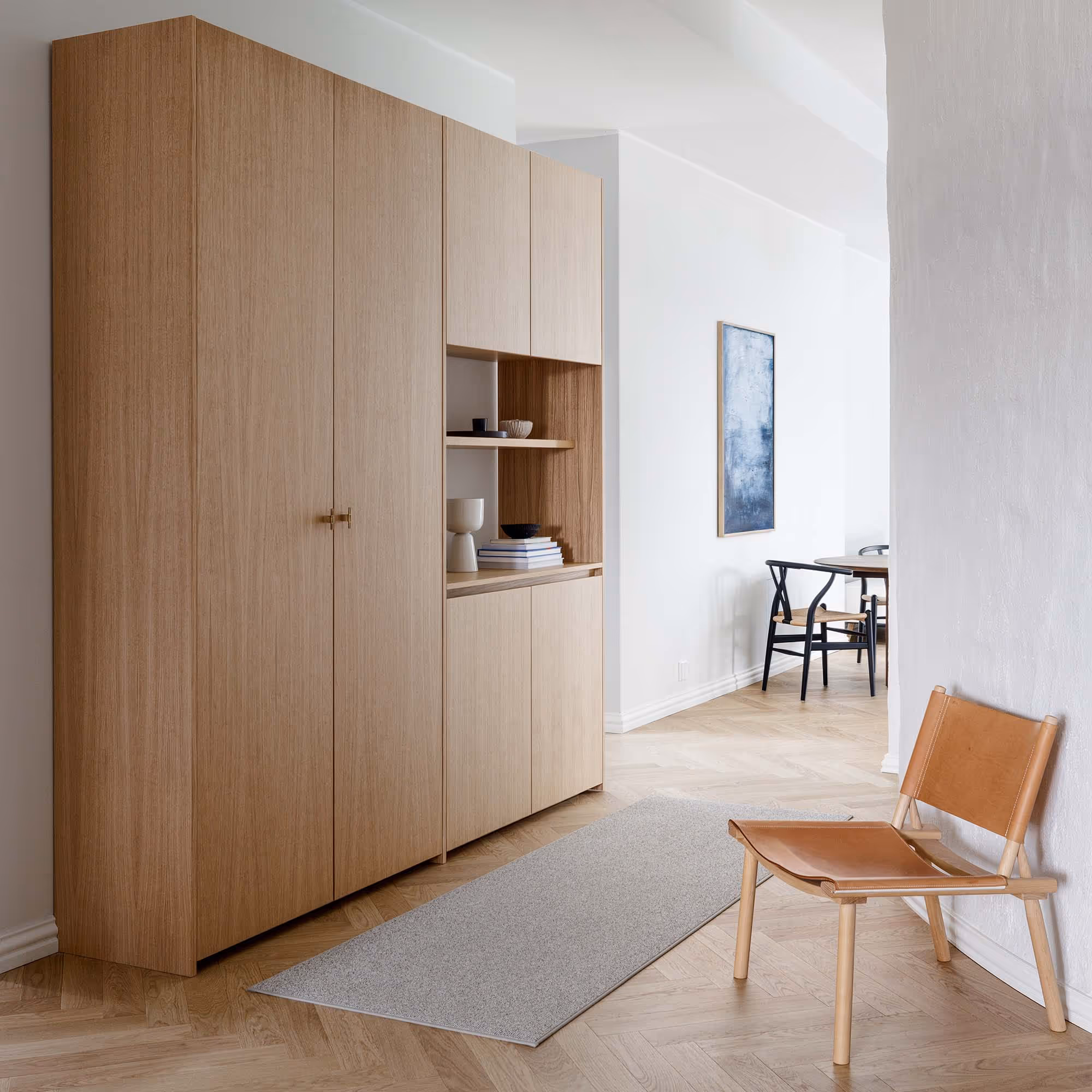 Säilytyskaappi tammiviilu