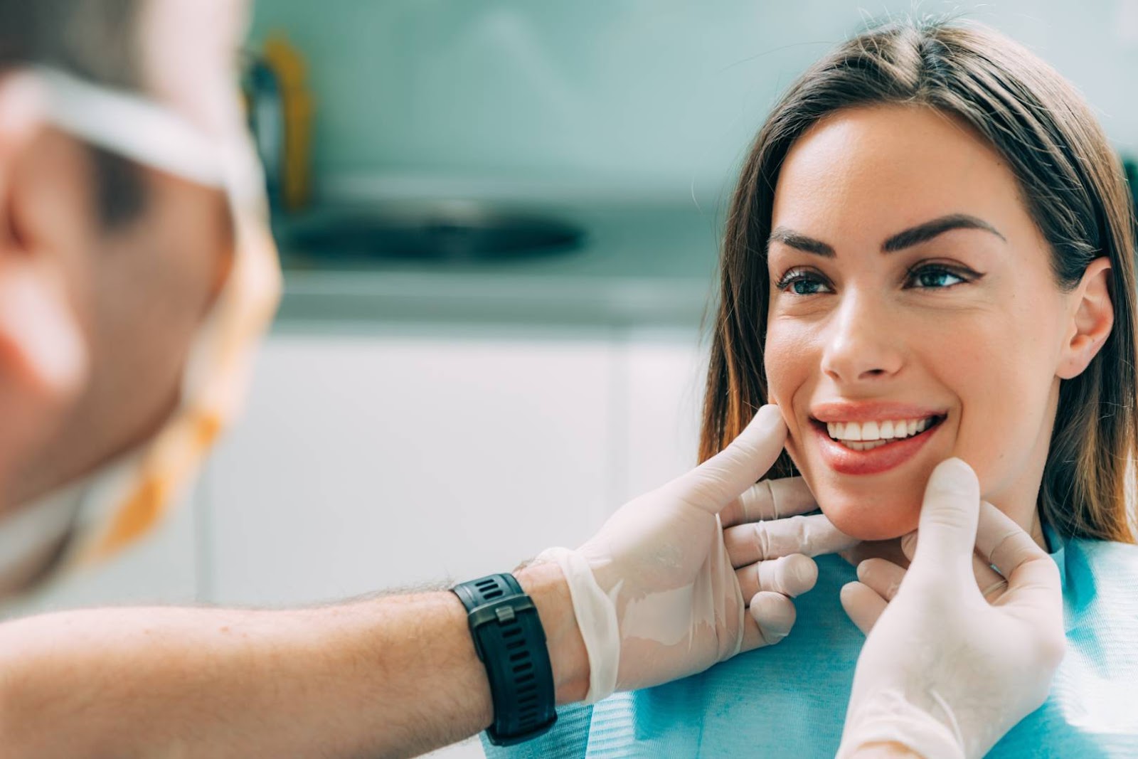 Benefits of Dental Implants on Display From Your Implant Dentists Near You at Mercer Island Dental