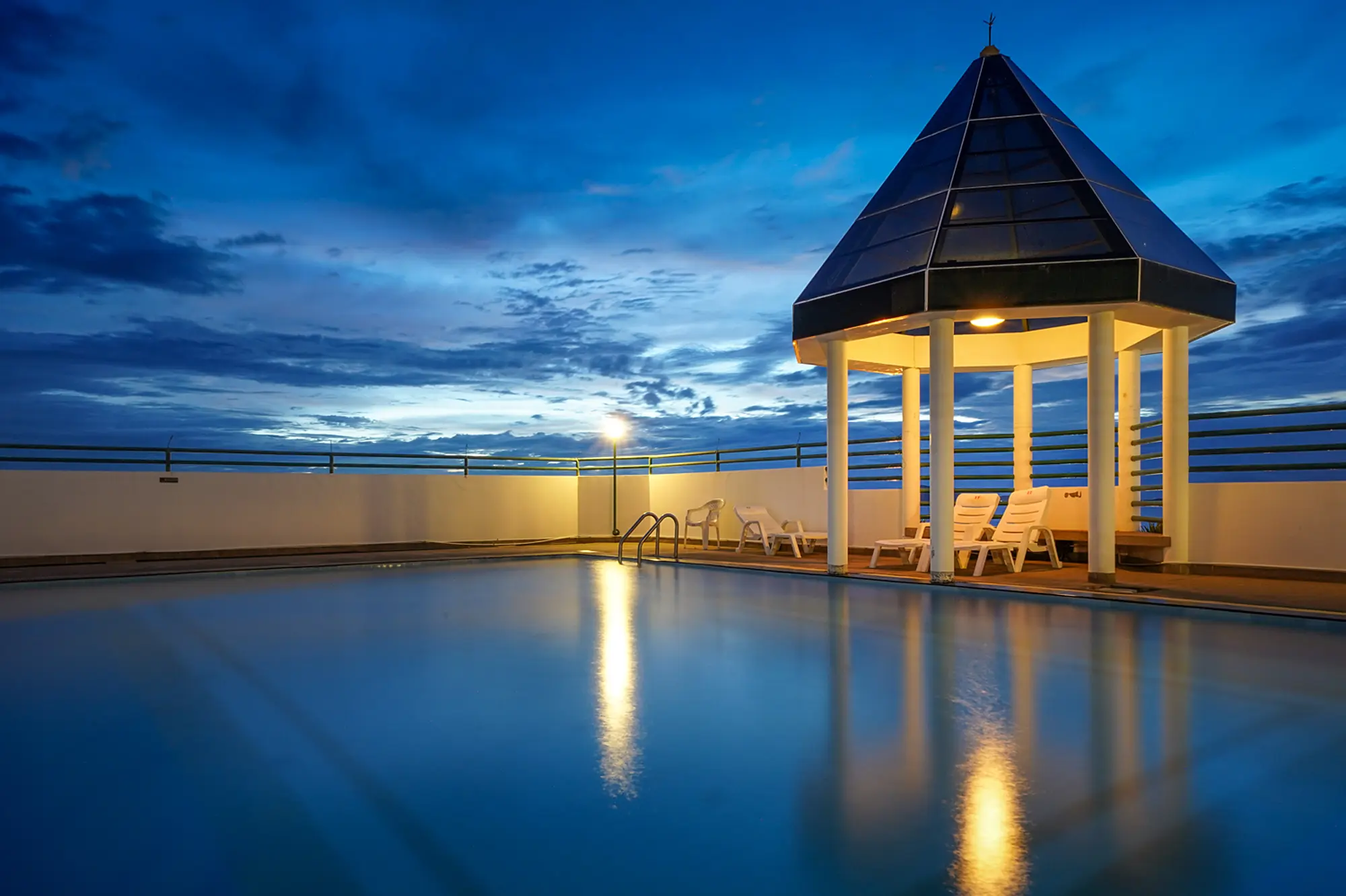 Wohnung mieten Thailand - Pattaya - Thilatong Condo Rooftop Pool