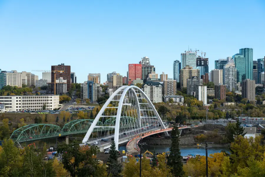 Japanese Lessons in Edmonton: Top 5 Courses & Tutors (2026)