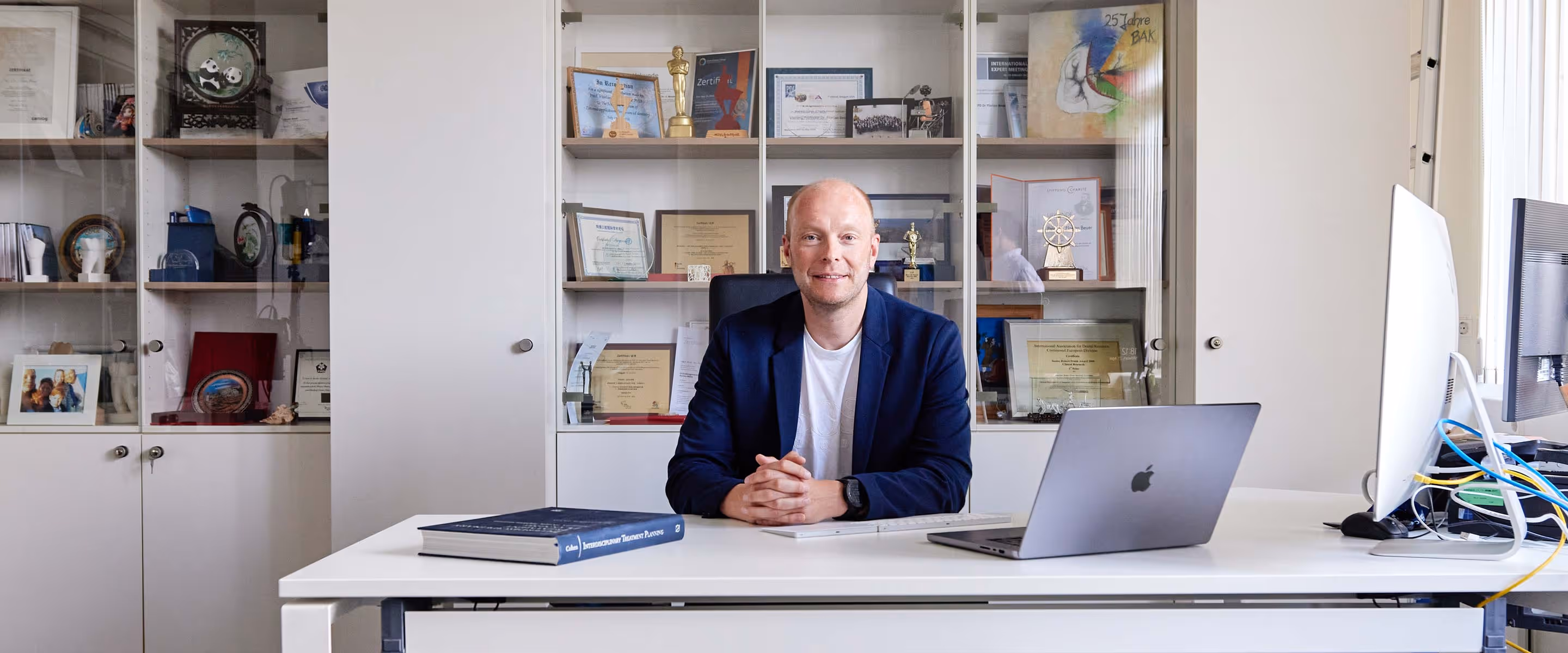 Prof. Dr. Florian Beuer