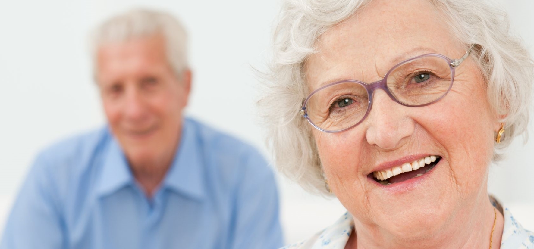 Eine Vollprothese oder Totalprothese bringt Ihre Lebensqualität zurück