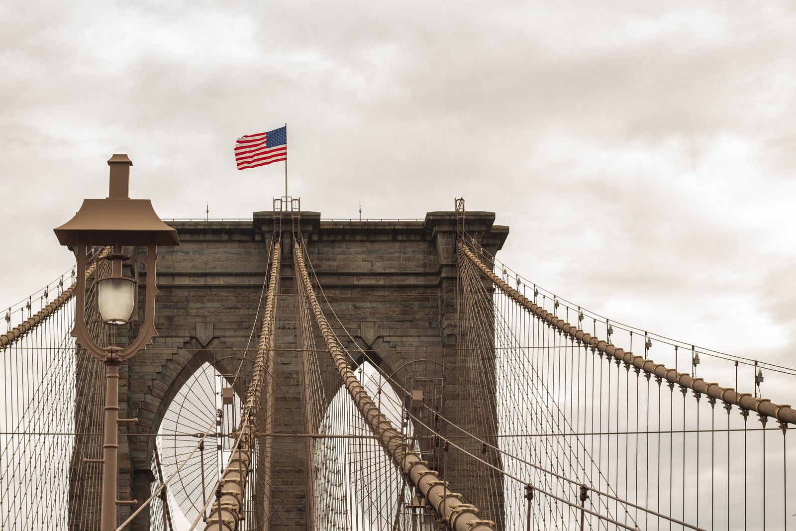 What is the process of filing a US tax return for non-residents (LLC USA)?
