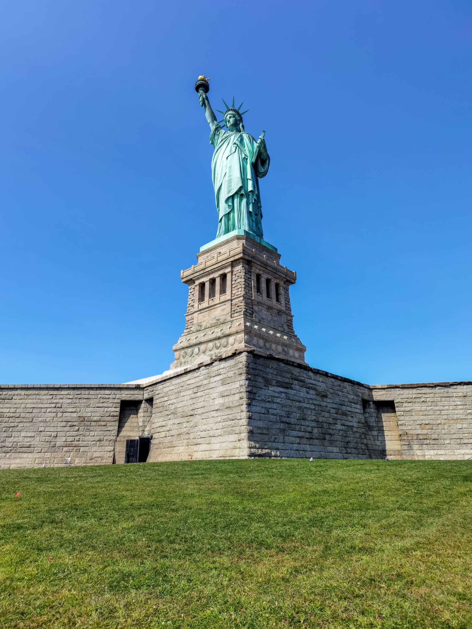 Comment déclarer les revenus d'une LLC américaine en Suisse ? Fiscalité applicable LLC USA aux résidents fiscaux suisses