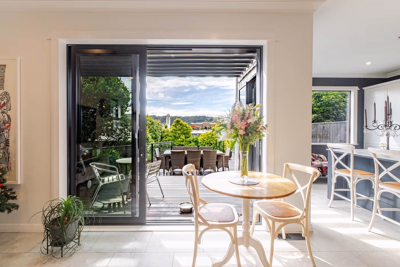 The Hillside View Extension