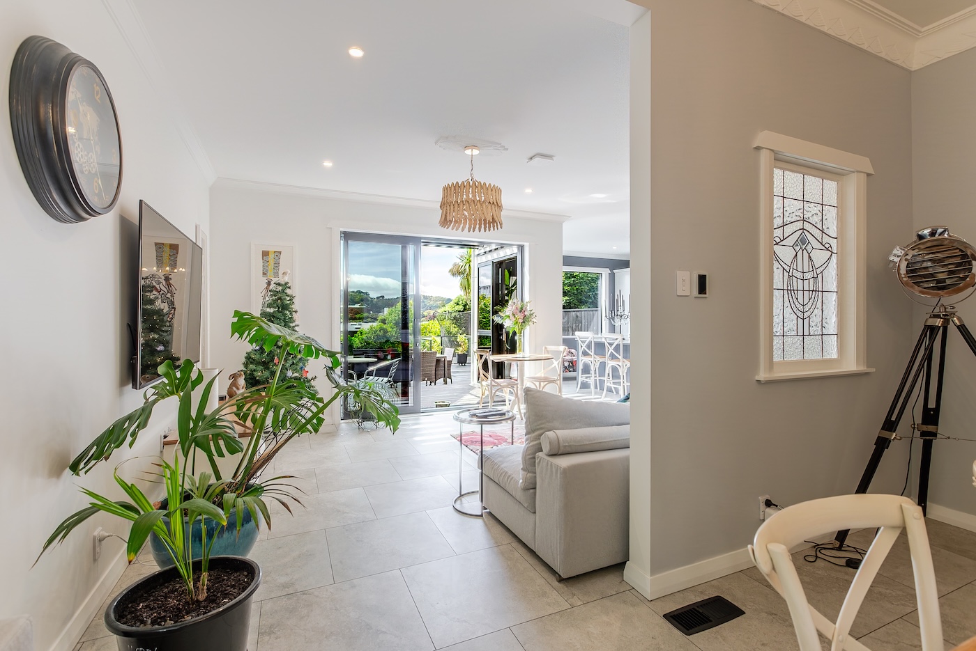 The Hillside View Extension