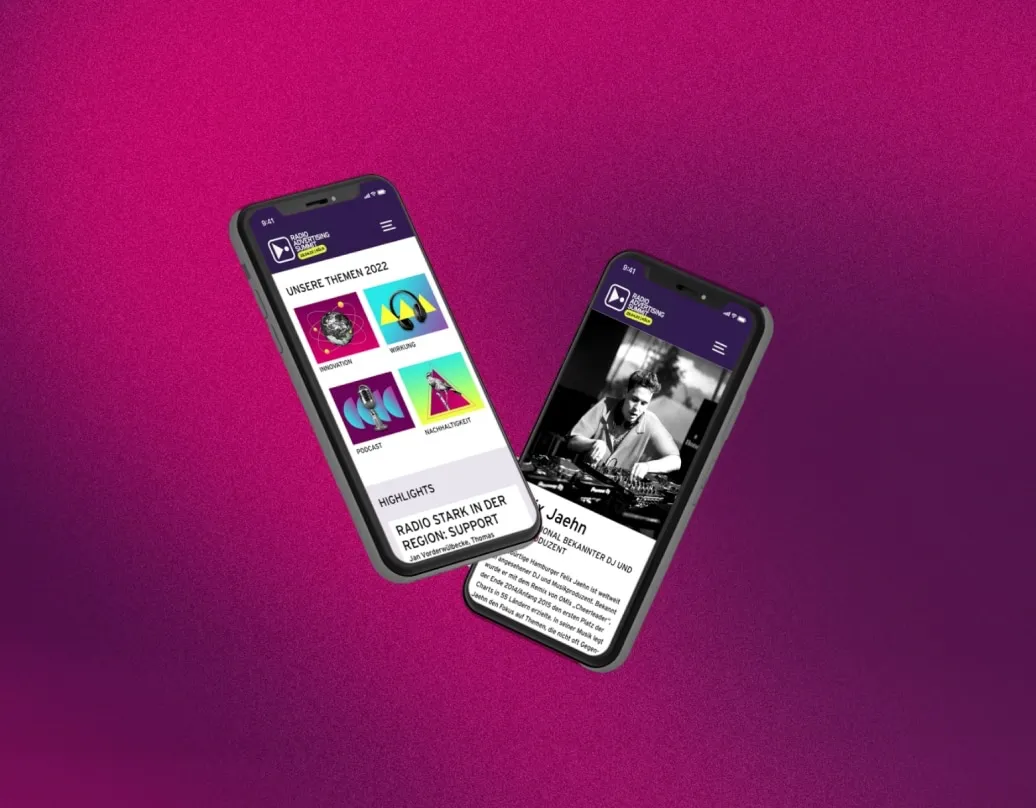 Zwei Smartphones zeigen die Website von Ras von No agency