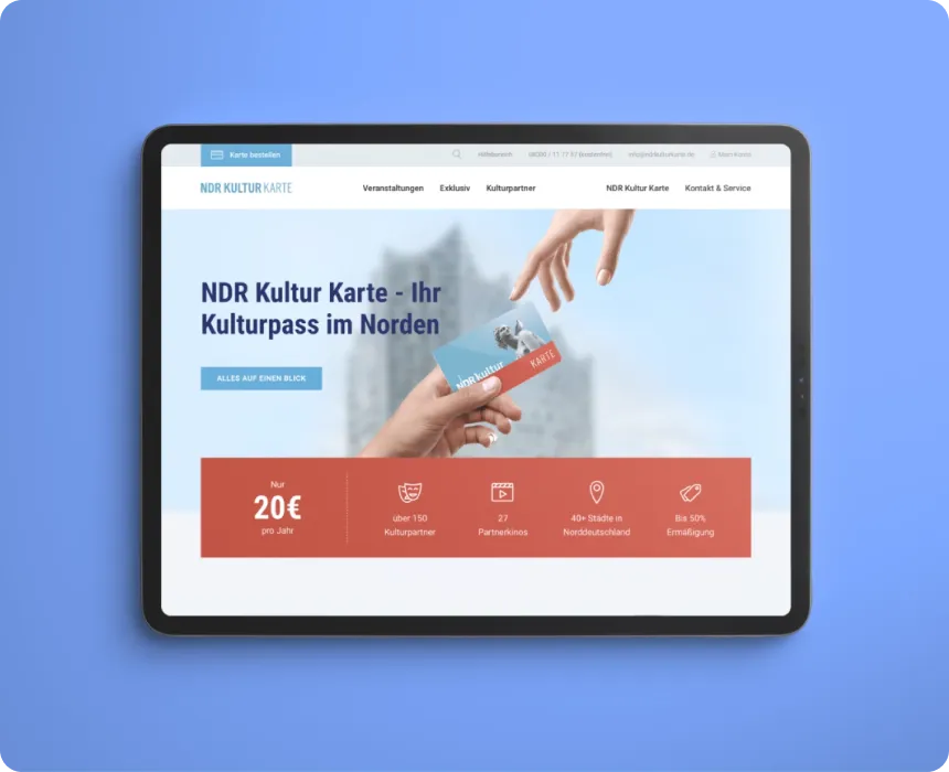 Tablet zeigt neues Webdesign der NDR Kultur Karten Website