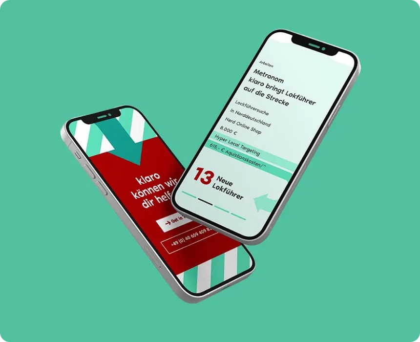 Smartphone zeigt den Landingscreen der Klaro Media Website