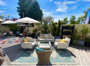 Week-end détente proche Paris - Terrasse Best Western Plus Paris Saclay