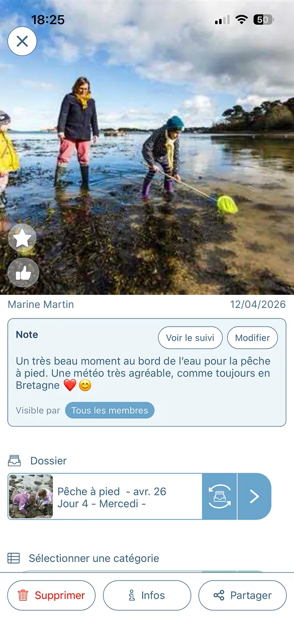 Photo ouverte en plein écran avec un petit mot de l'enseignant rattaché directement à la photo, visible par tous les membres