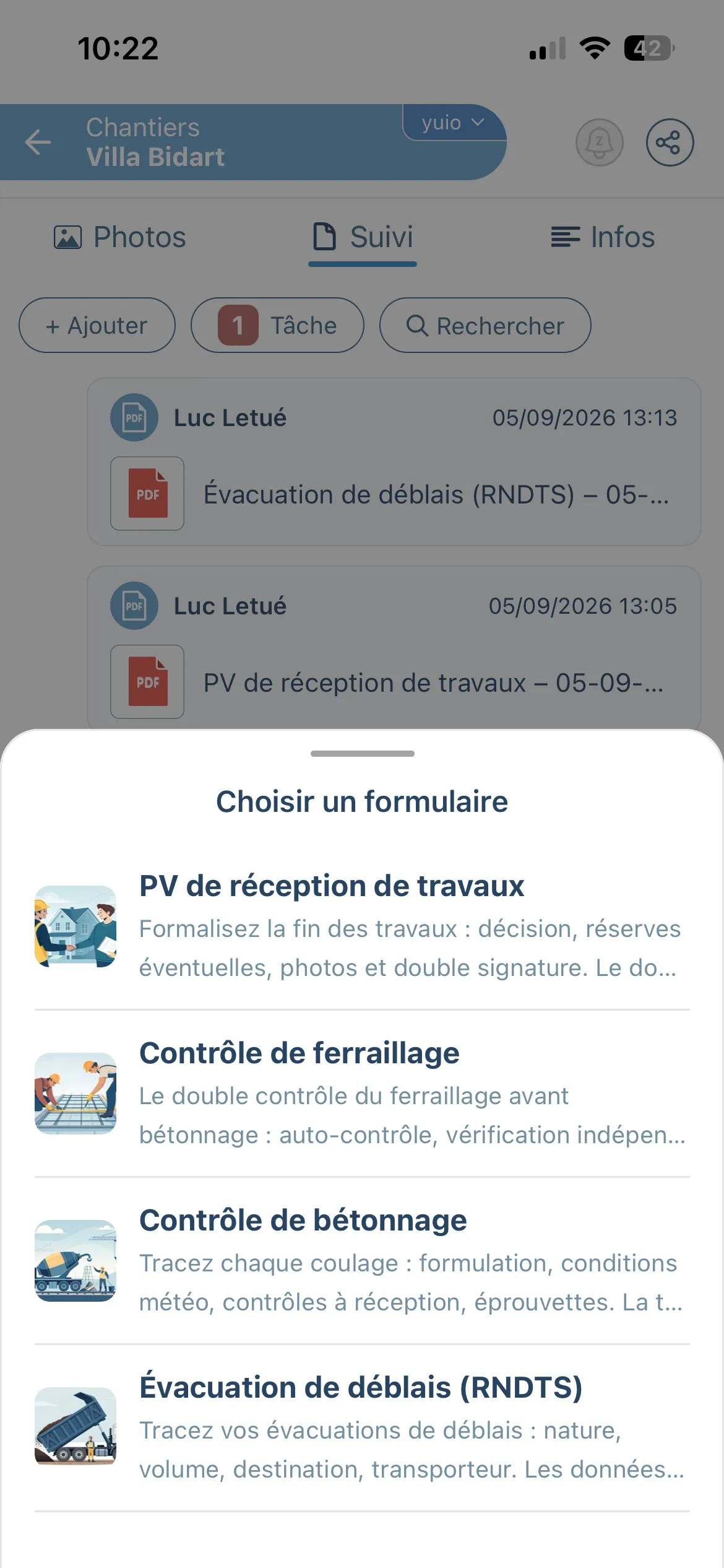 Sélection d'un modèle de formulaire depuis un dossier de chantier dans l'application mobile Letmo