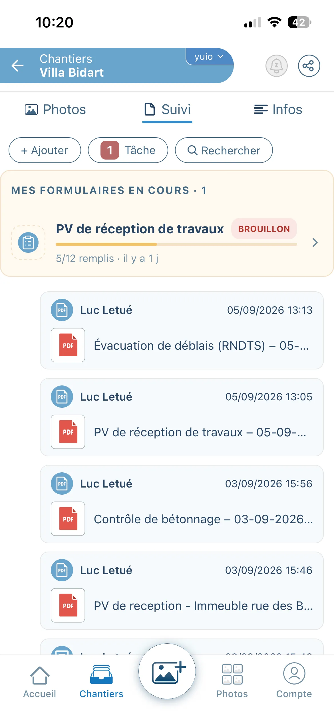 Fil de suivi d'un dossier de chantier dans Letmo, avec les rapports PDF produits, datés et attribués à leur auteur