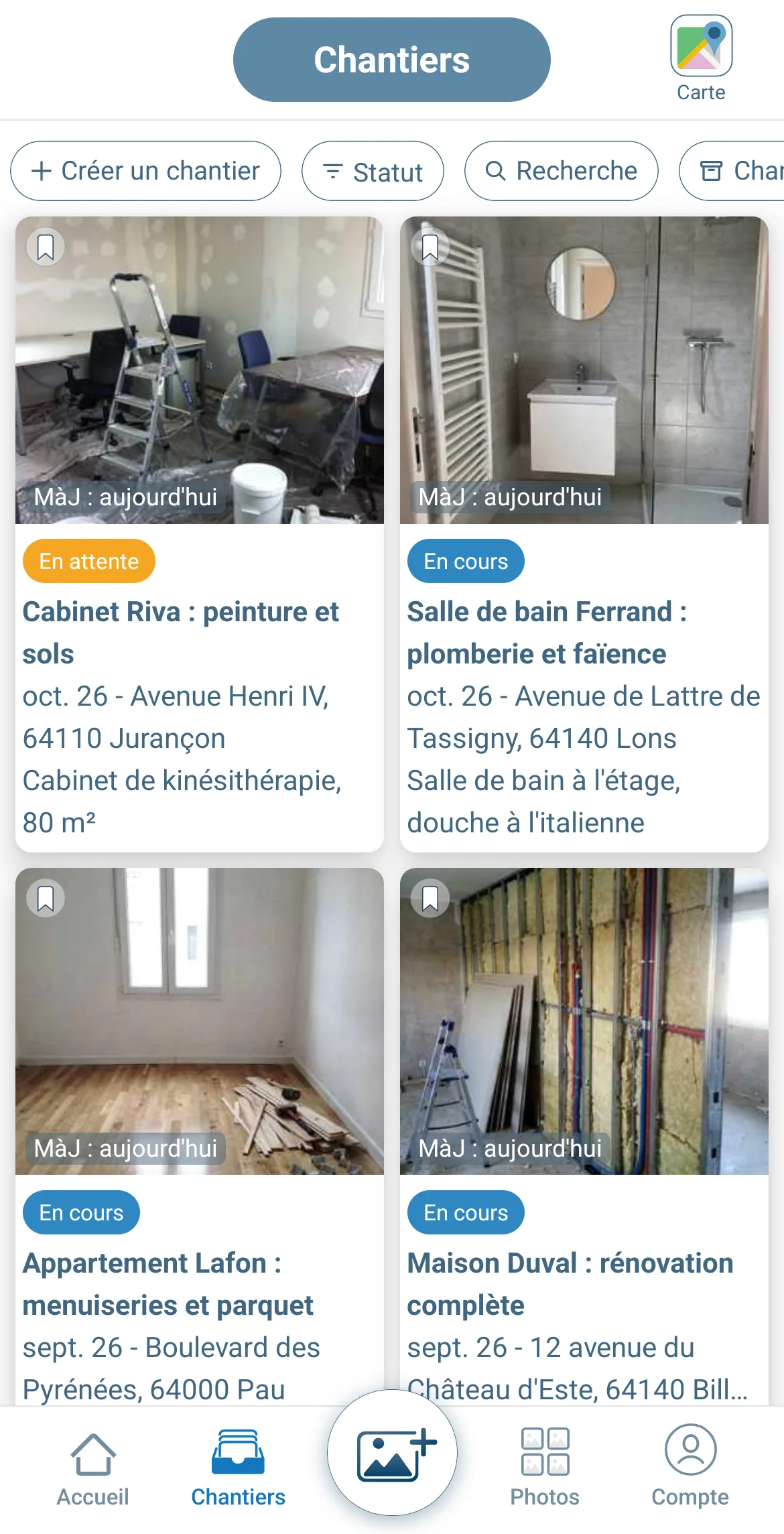 Liste des chantiers dans Letmo : chaque chantier avec sa photo de couverture, son statut (En attente, En cours), son titre, son adresse et la date de mise à jour