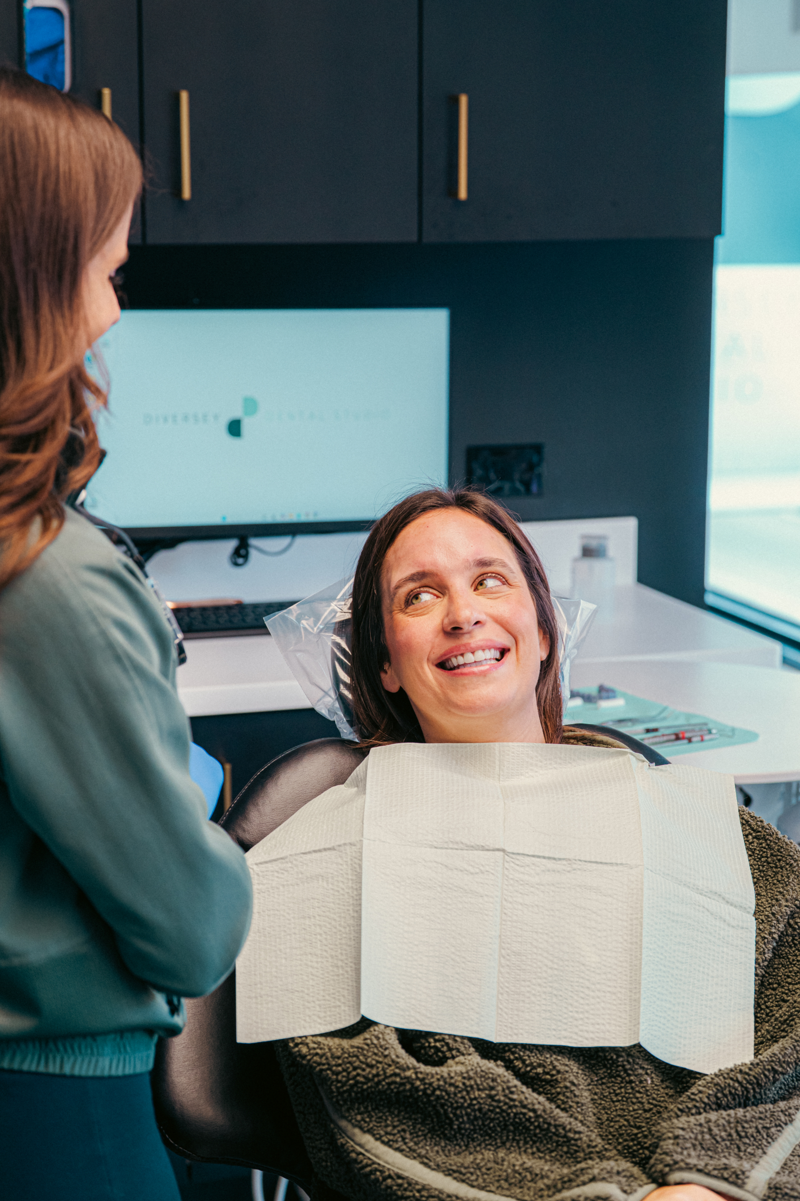 Veneers in Lincoln Park | Diversey Dental Studio