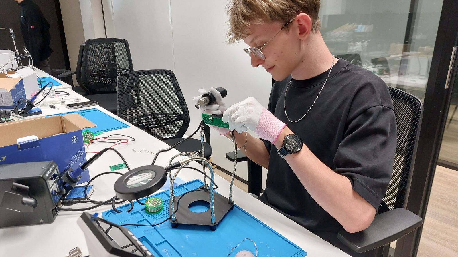 Espace hardware et IoT du campus OTERIA