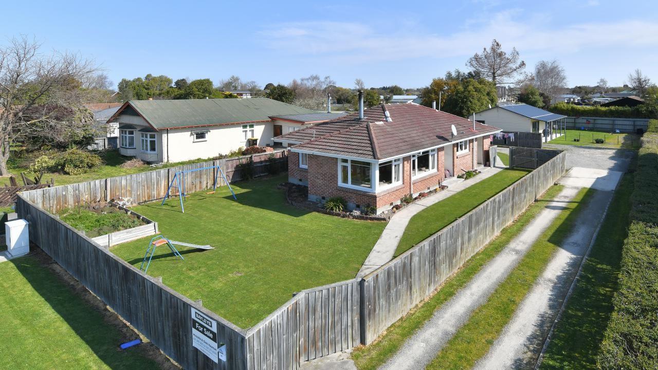 https://www.interest.co.nz/sites/default/files/feature_images/Quarter%20acre.jpg
