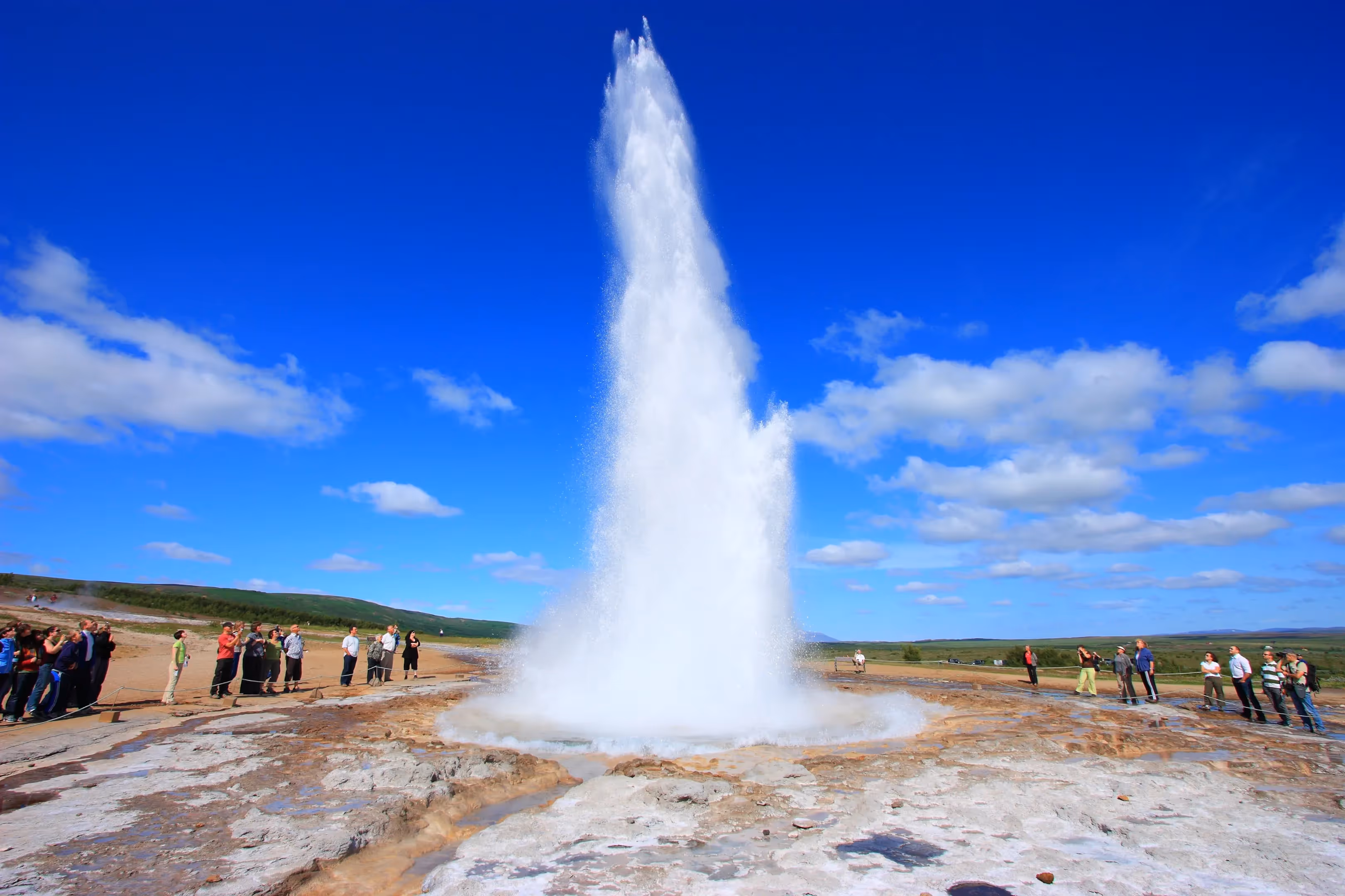 Tips for Exploring the Golden Circle Geysir in Iceland