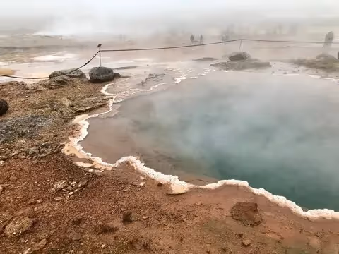 iceland geyser in Spring (April to June)