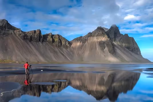 Group vs. Private Tours in Iceland: Which Is Right for You?