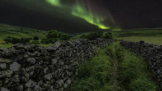 aurora borealis, northern lights, malham cove