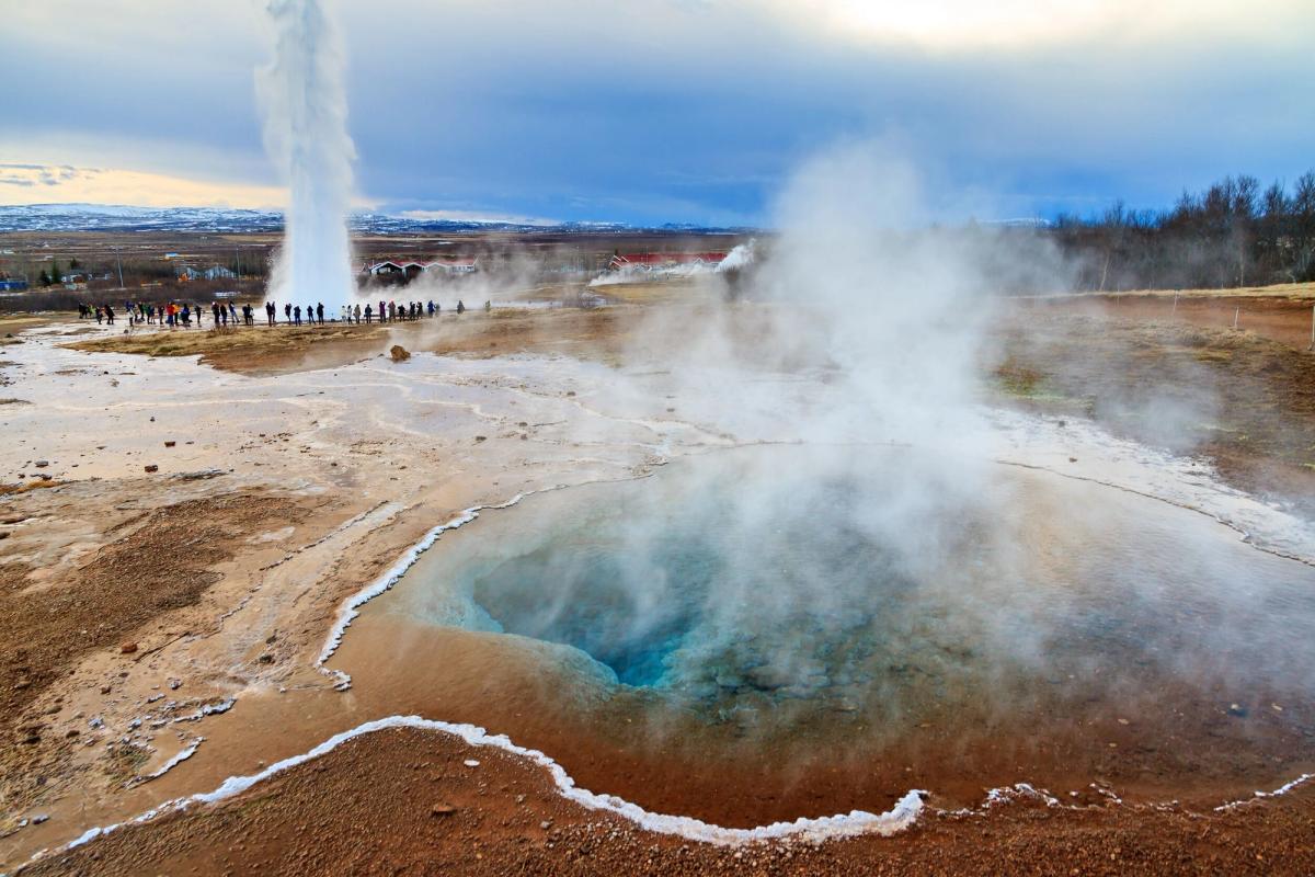 What to Pack for a Day Trip to Geysir Iceland: Essential Items