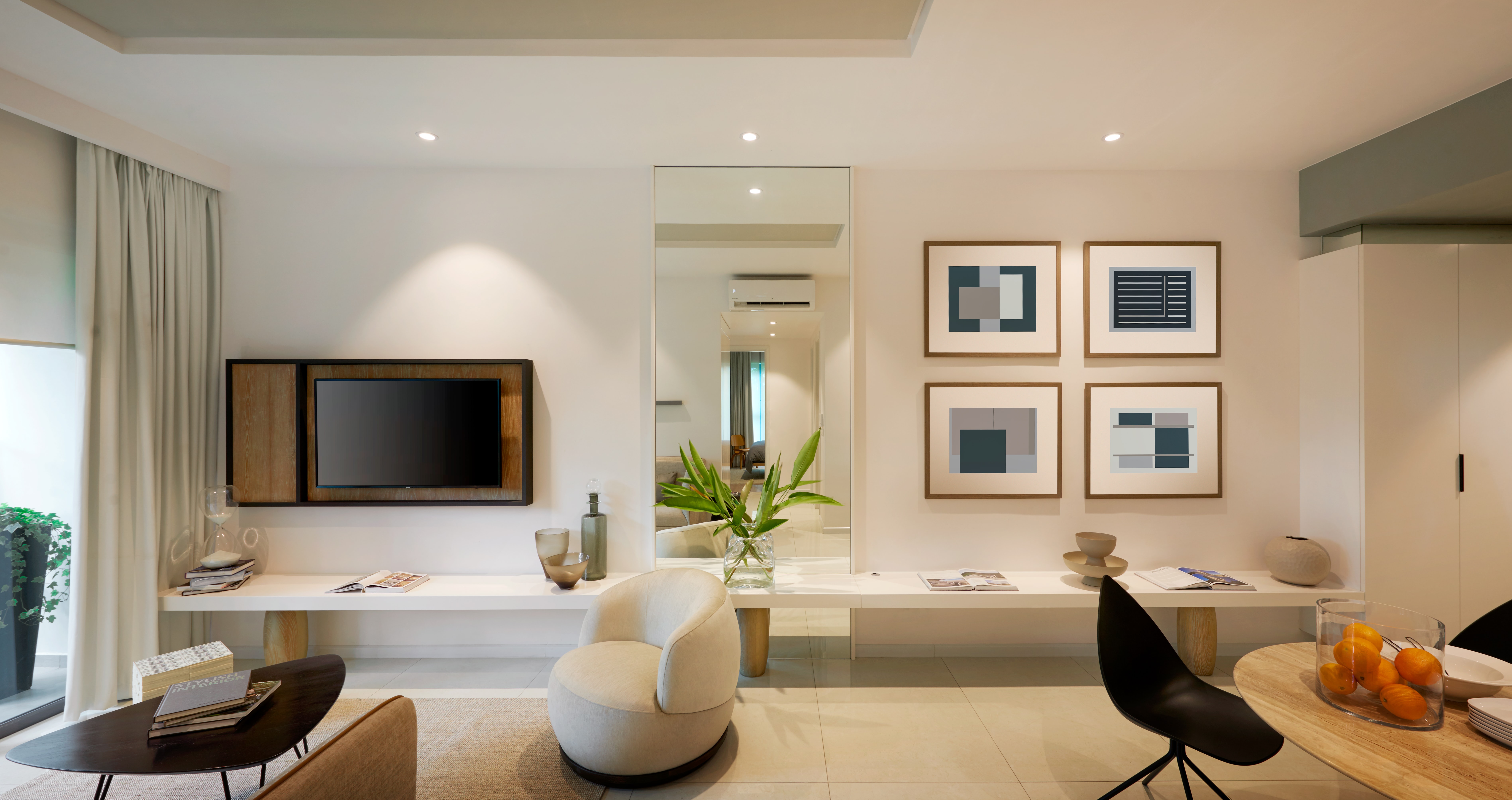 A decoration of unit in Sunwah Pearl