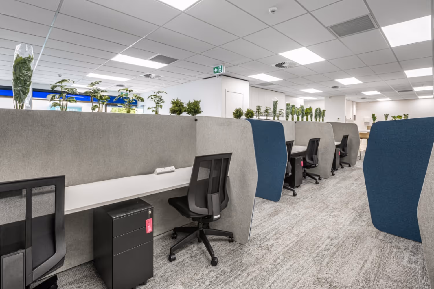 private office desks with fabric partitions