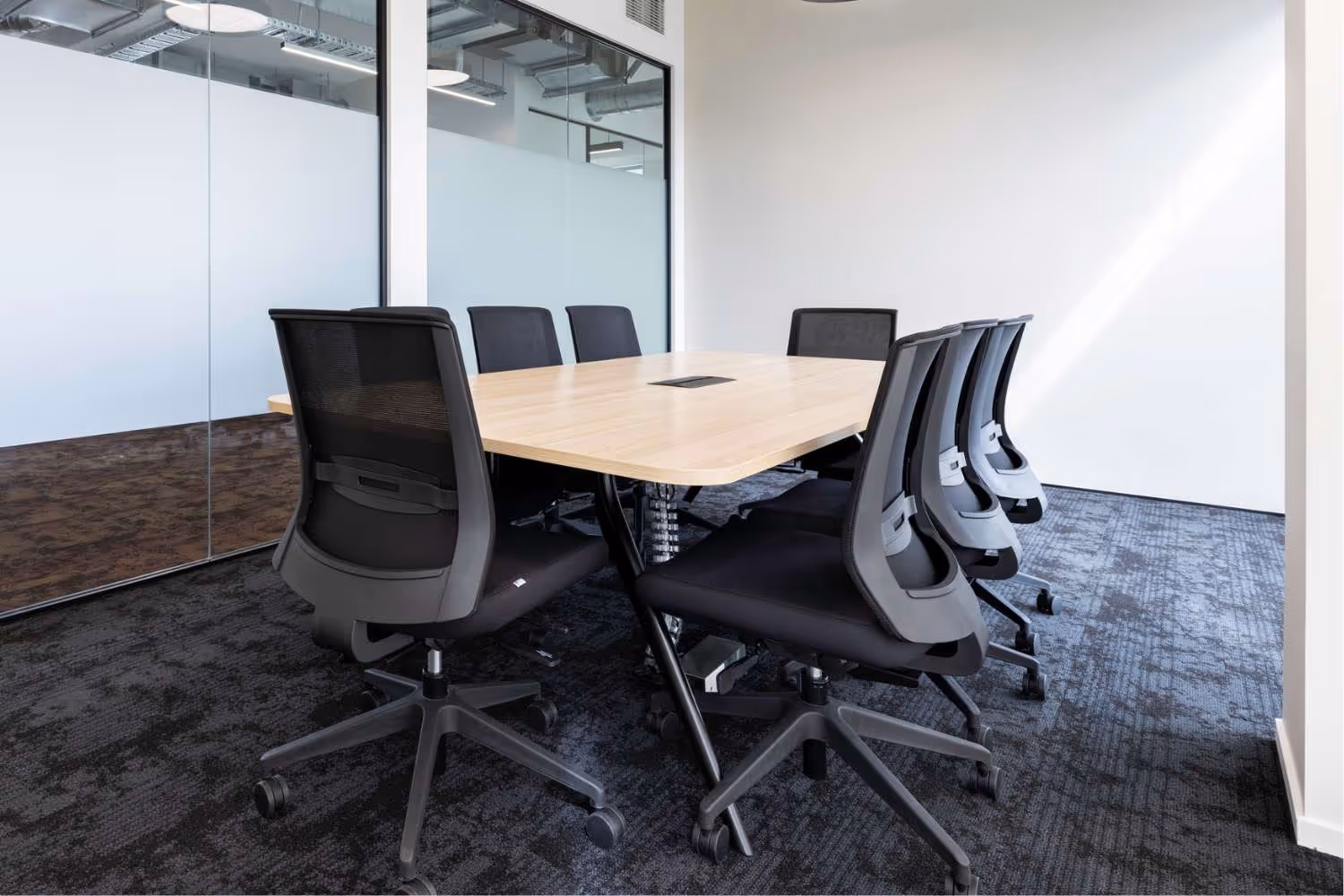 office meeting chairs and table