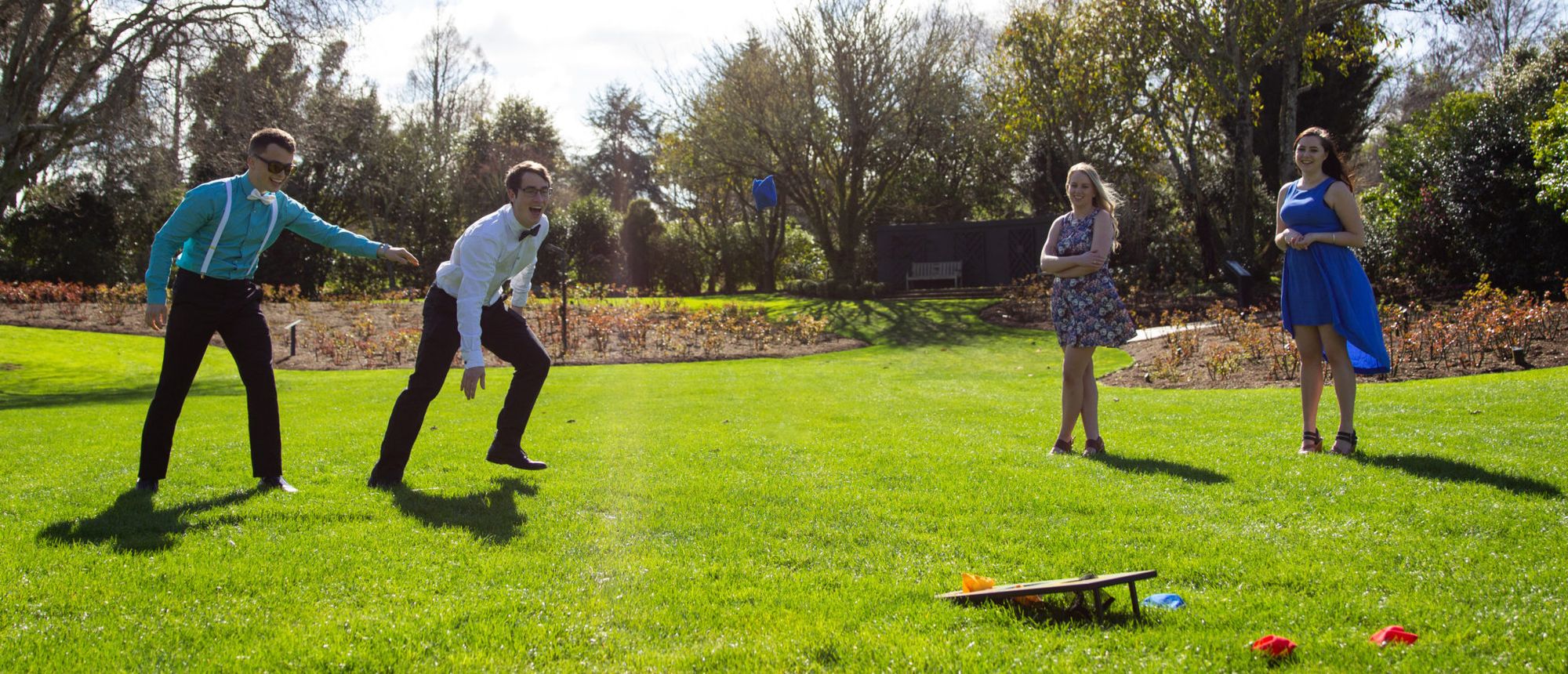 party-games-for-hire-portable-mini-golf-giant-wooden-games-theme